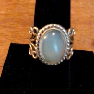 Moonstone and sterling silver ring 💍 size 7 NWOT stamped 925